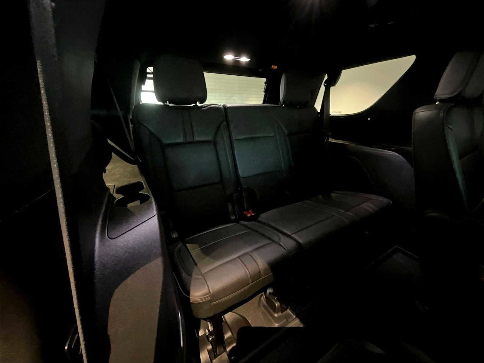 Used 2024 Chevrolet Tahoe RST w/ Luxury Package AWD/4WD image 33