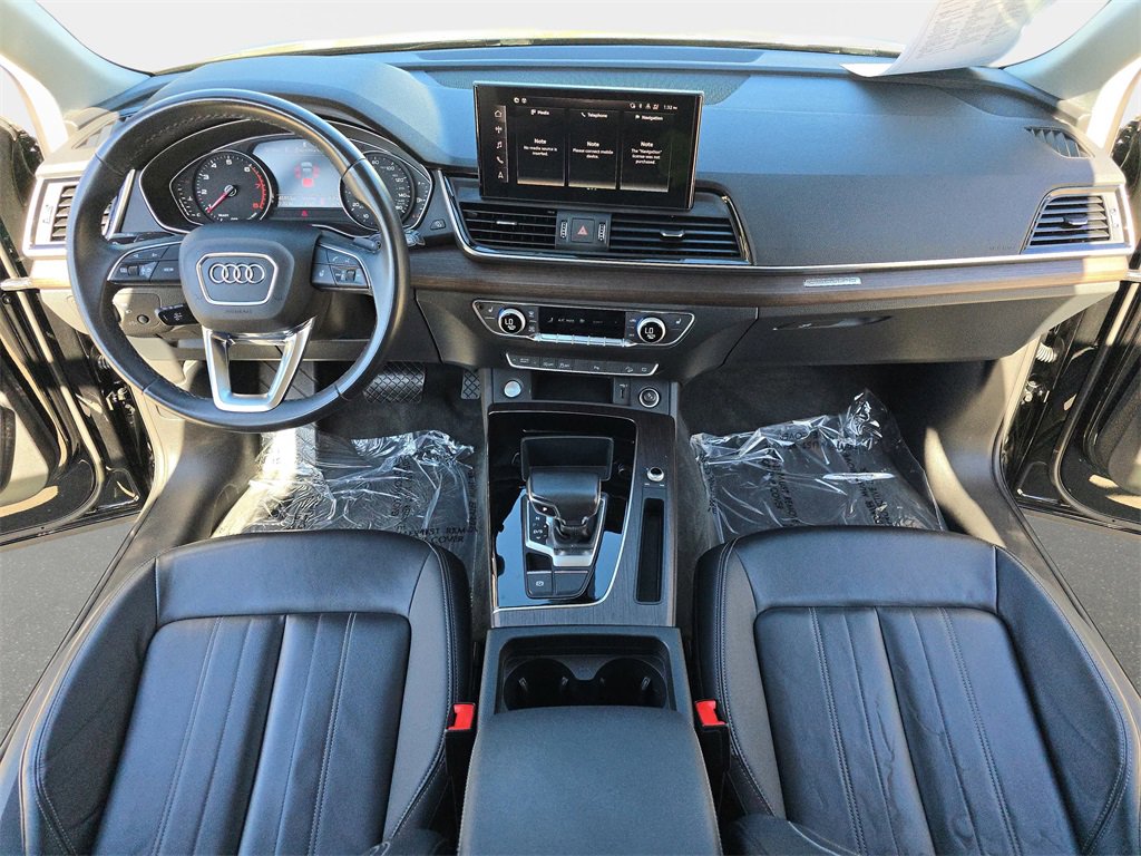 Used 2023 Audi Q5 2.0T Premium w/ Convenience Package image 16