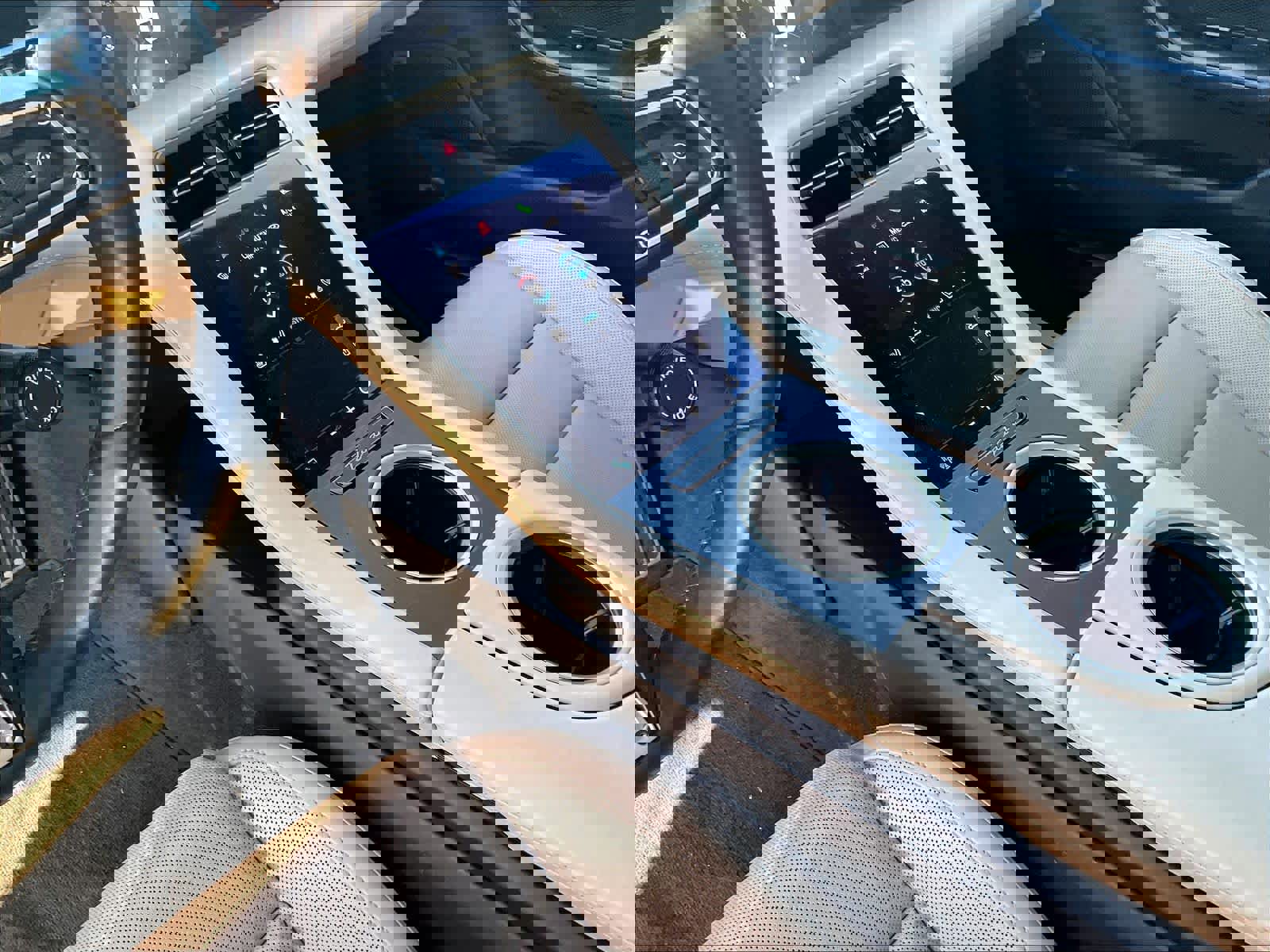 Used 2020 Porsche Taycan Turbo image 17