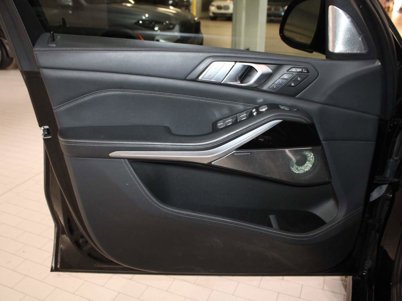 Certified 2022 BMW ALPINA XB7 AWD/4WD image 6