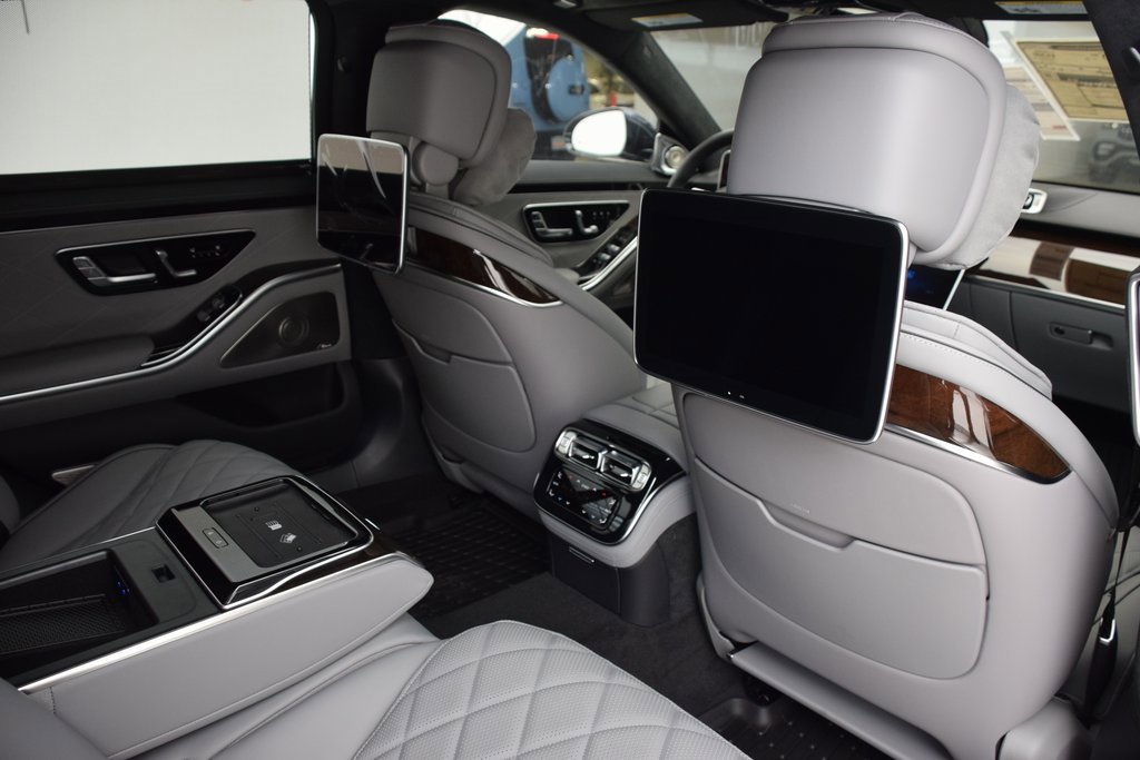New 2025 Mercedes-Benz S 580 4MATIC Sedan image 18