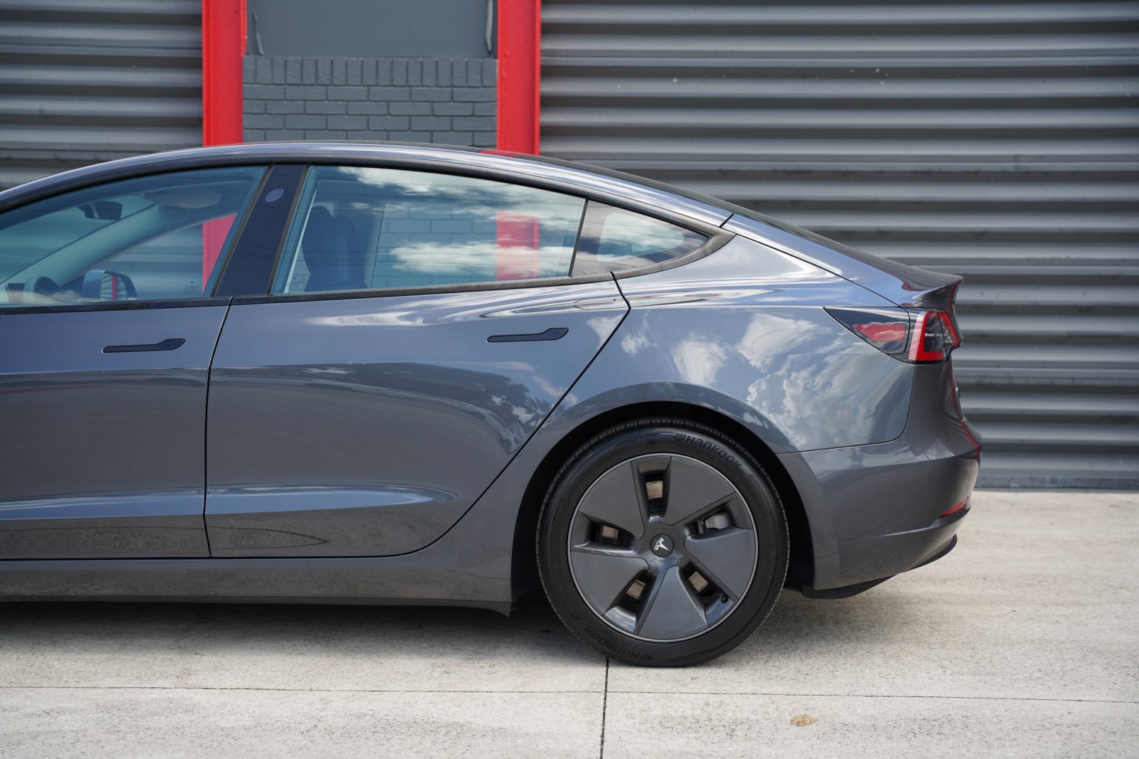 Used 2023 Tesla Model 3 Standard Range RWD image 4