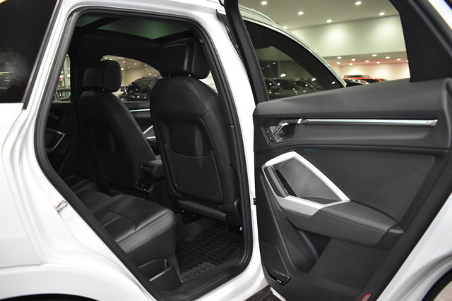 Used 2022 Audi Q3 2.0T Premium Plus image 30