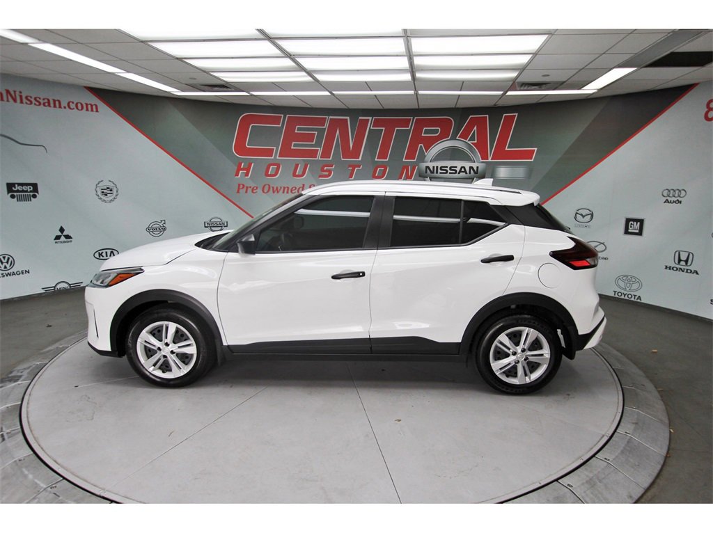 Used 2025 Nissan Kicks Play S image 6