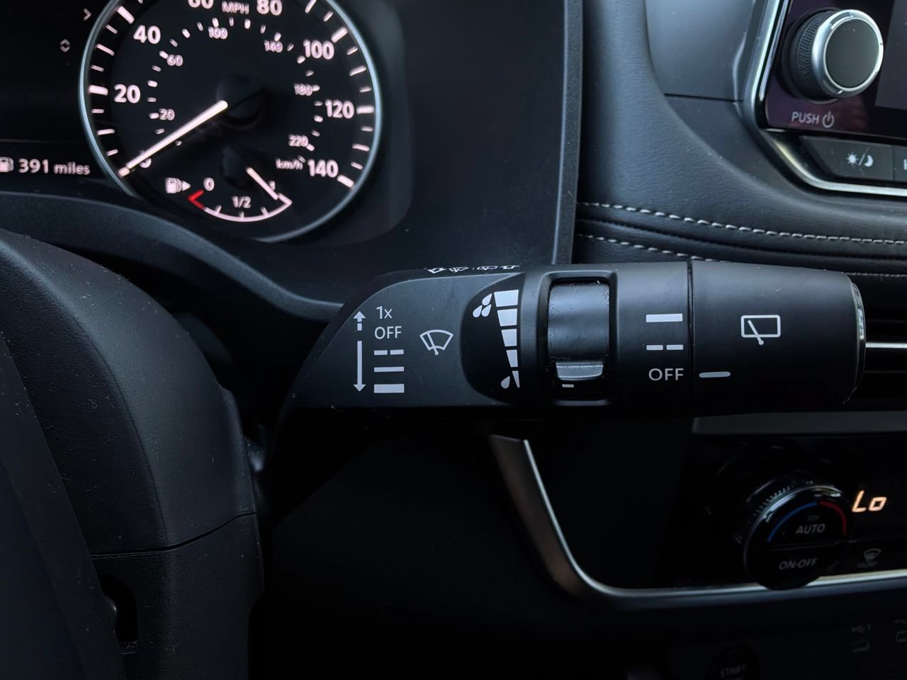 Used 2025 Nissan Rogue SV FWD image 36
