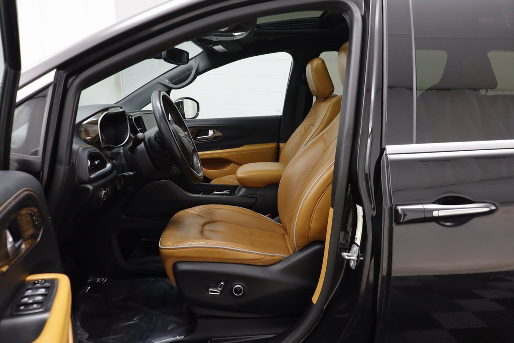 Used 2021 Chrysler Pacifica Pinnacle image 5