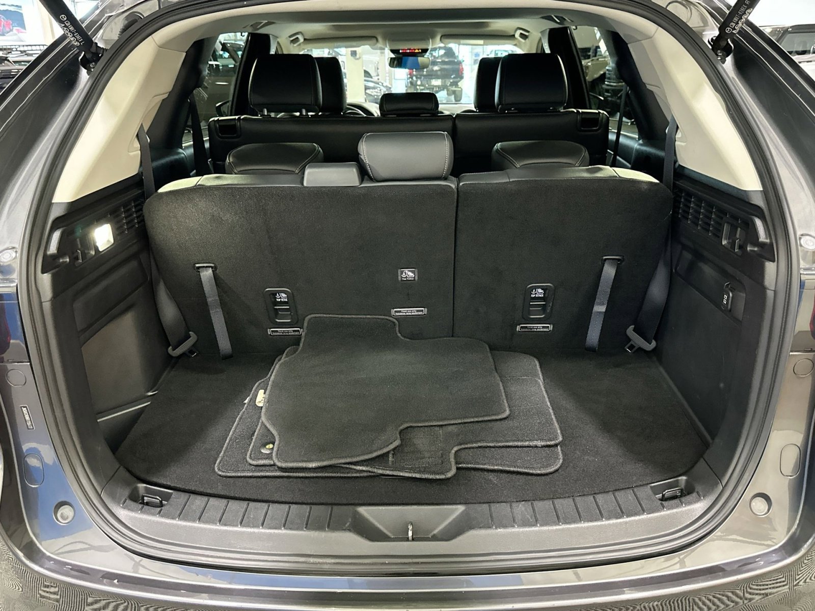 Used 2024 MAZDA CX-90 3.3 Turbo w/ Preferred Plus image 34