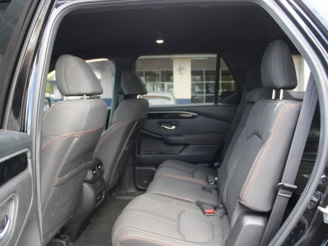 Used 2024 Honda Pilot Sport image 16