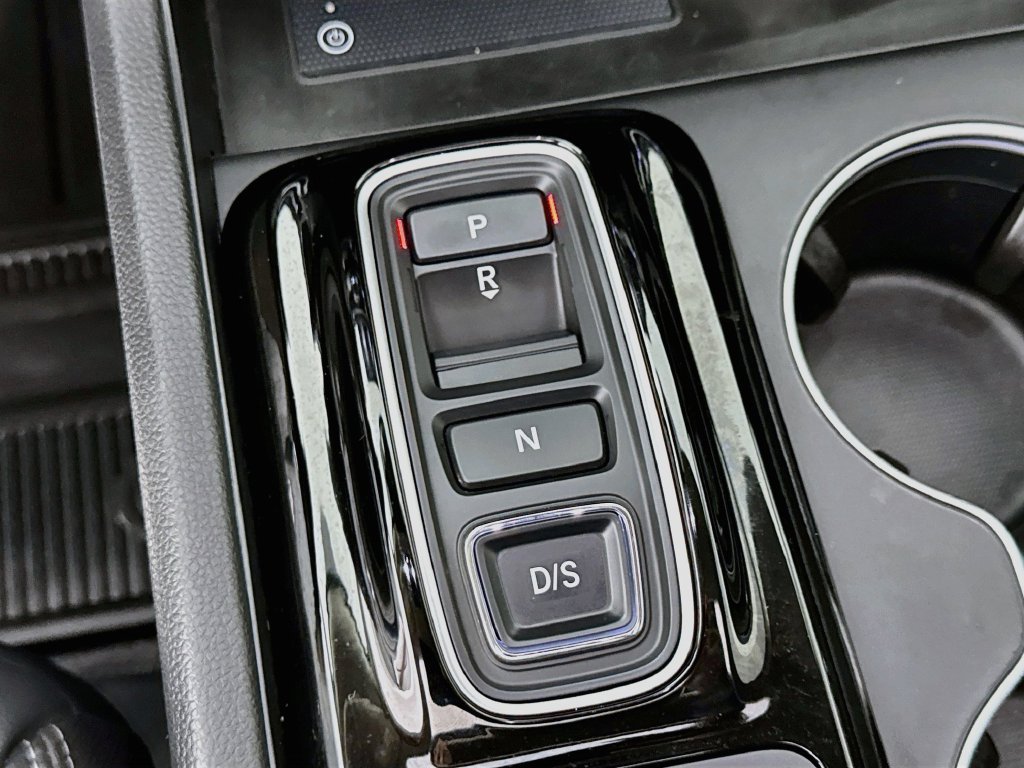 Used 2024 Honda Pilot Touring image 23