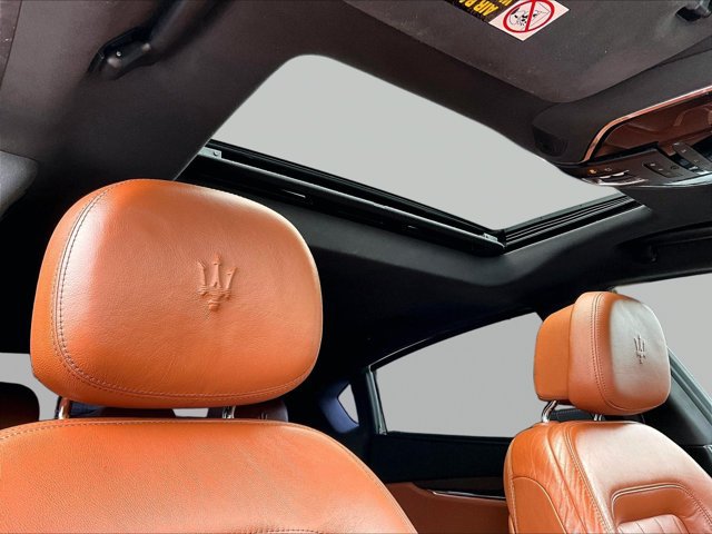 Used 2018 Maserati Quattroporte S RWD image 17