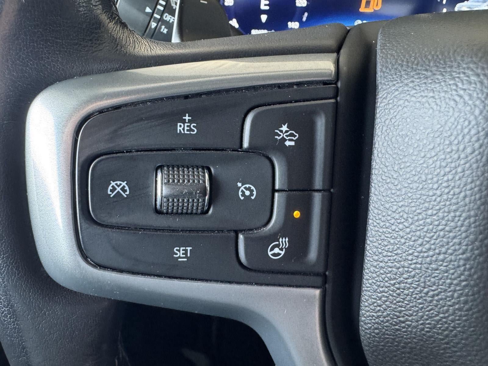 Used 2022 Chevrolet Silverado 1500 LTZ w/ LTZ Convenience Package II AWD/4WD image 15