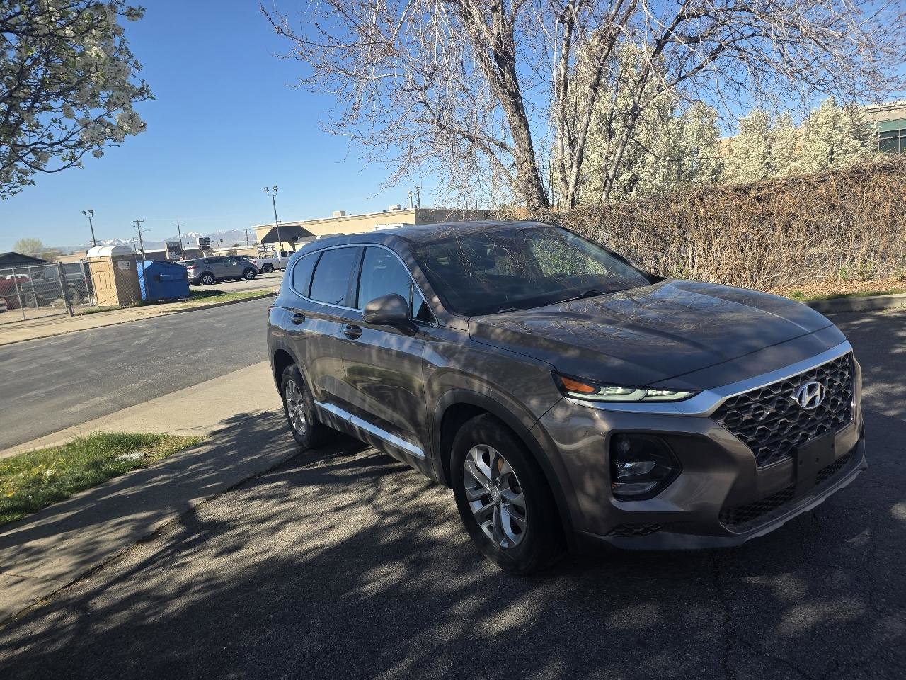 Used 2019 Hyundai Santa Fe SE image 4