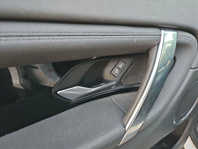 Used 2020 Land Rover Discovery Sport S AWD/4WD image 21