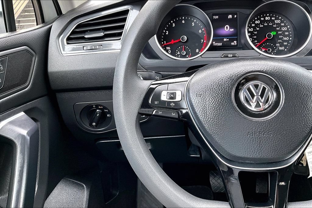 Used 2021 Volkswagen Tiguan S FWD image 23