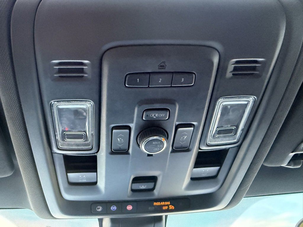 Used 2022 Chevrolet Tahoe RST w/ Luxury Package image 37