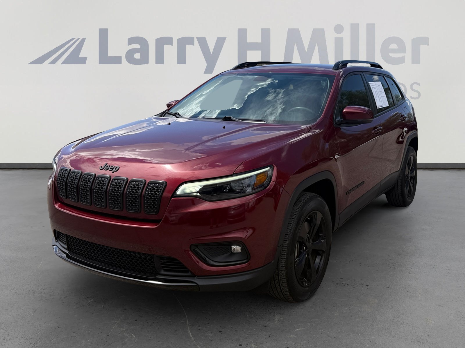 Used 2020 Jeep Cherokee Latitude Plus AWD/4WD image 1