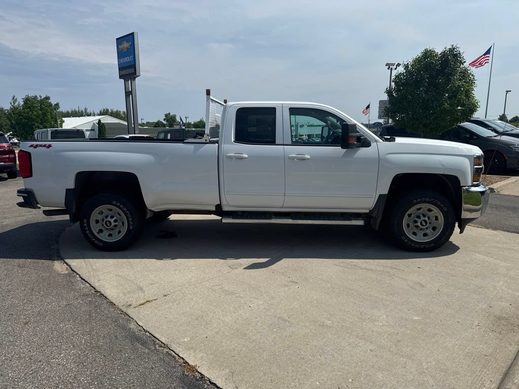 Used 2019 Chevrolet Silverado 2500 LT AWD/4WD image 4