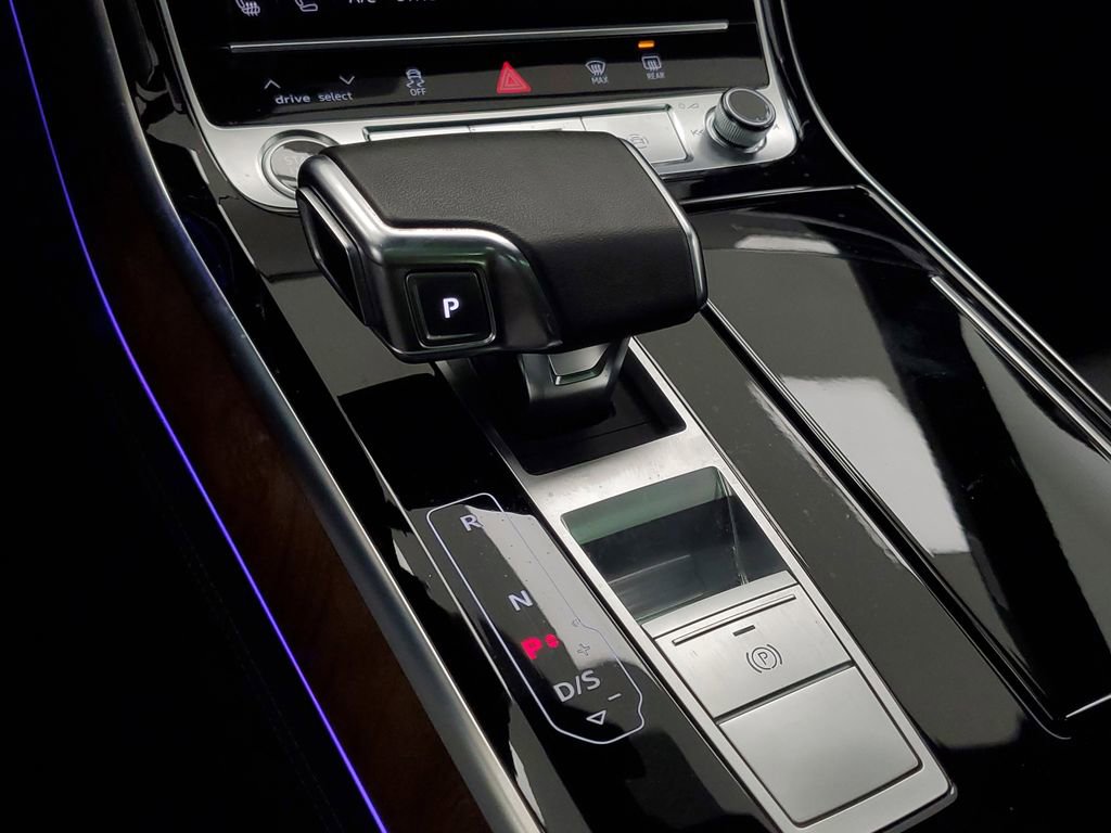 Used 2023 Audi A8 L 3.0T w/ Luxury Package image 25
