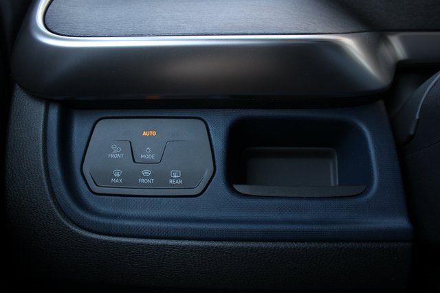 New 2025 Volkswagen ID. Buzz Pro S Plus image 15