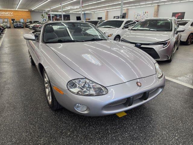 Used 2001 Jaguar XKR Convertible RWD image 9