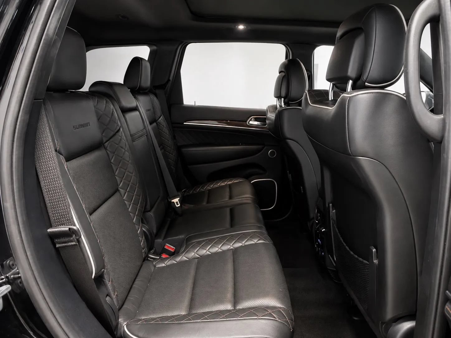 Used 2019 Jeep Grand Cherokee Summit AWD/4WD image 20