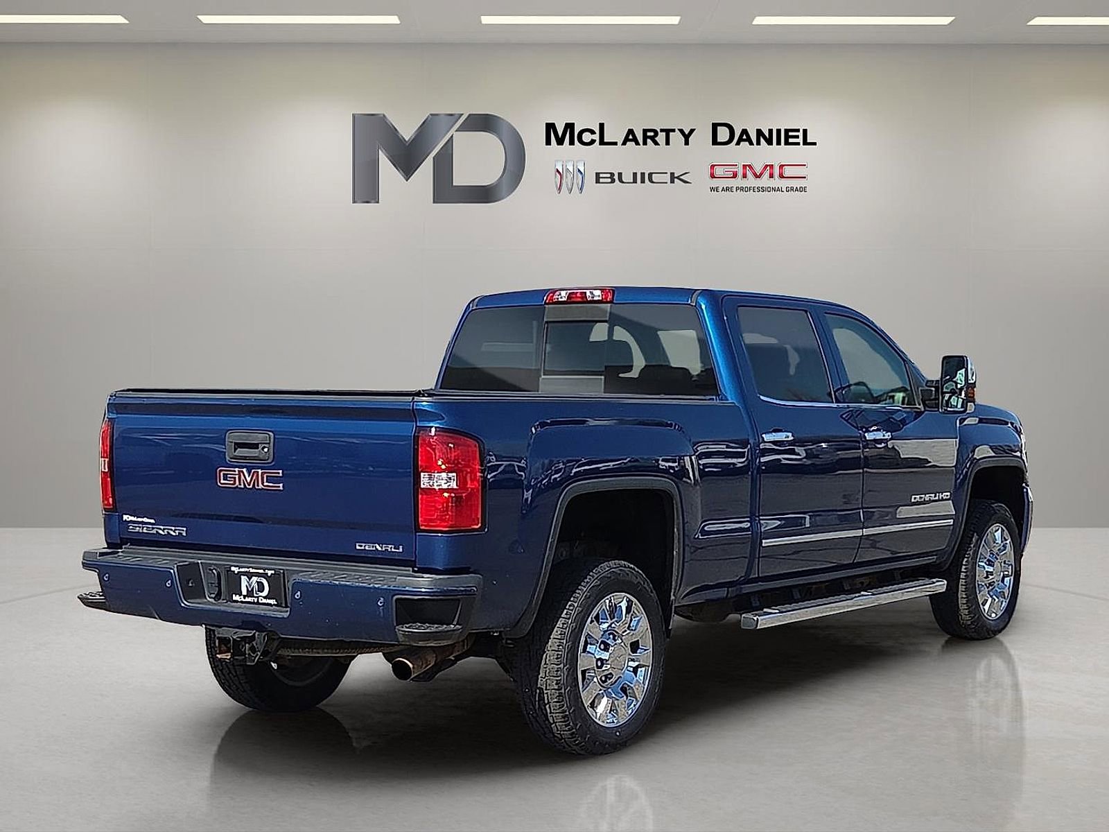 Used 2017 GMC Sierra 2500 Denali image 5
