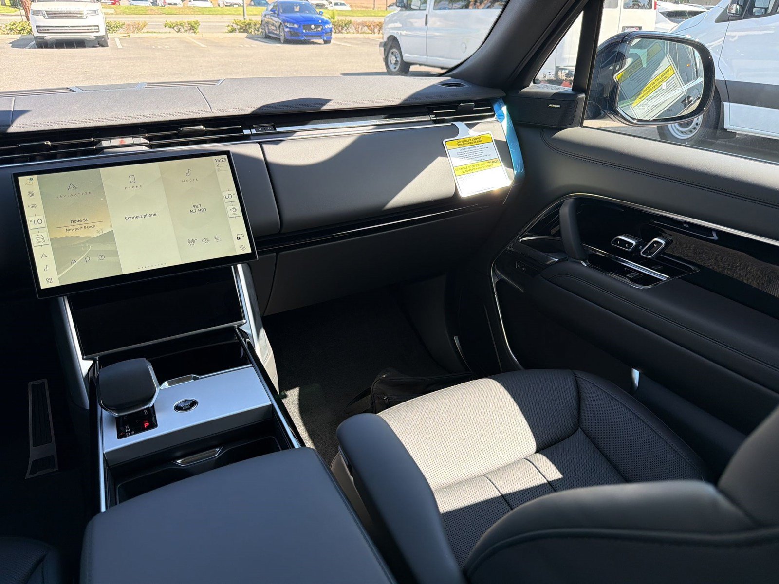 New 2026 Land Rover Range Rover SE AWD/4WD image 30