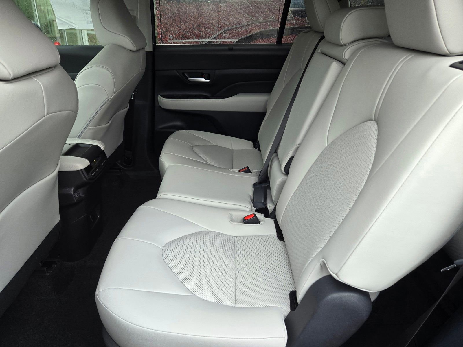 Certified 2026 Toyota Grand Highlander XLE image 11