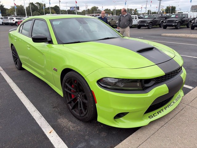 Used 2023 Dodge Charger Scat Pack w/ Dynamics Package RWD image 2