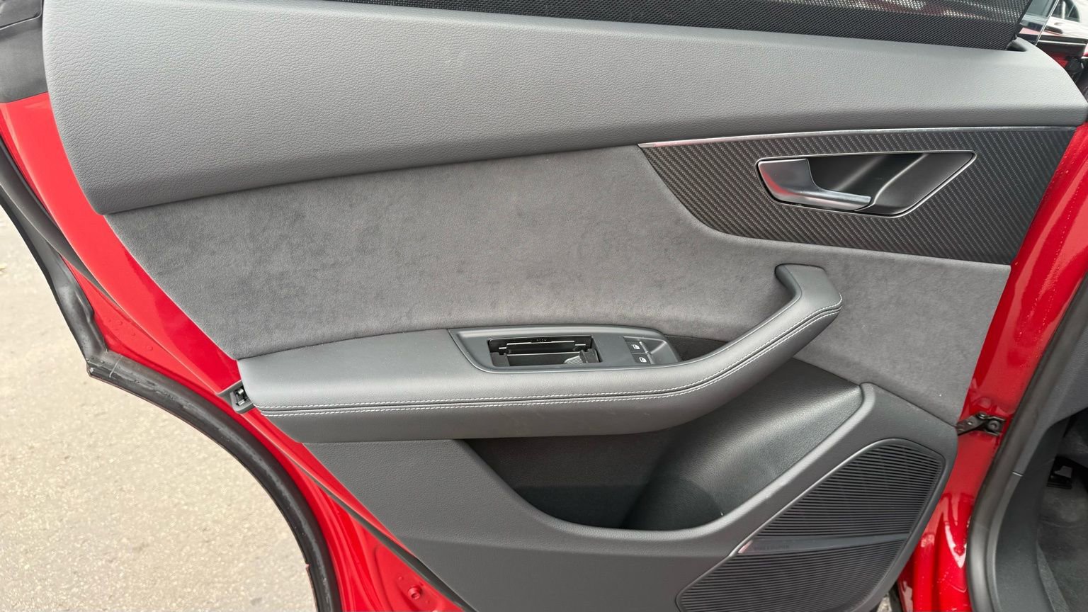 Used 2024 Audi SQ8 Premium Plus image 30