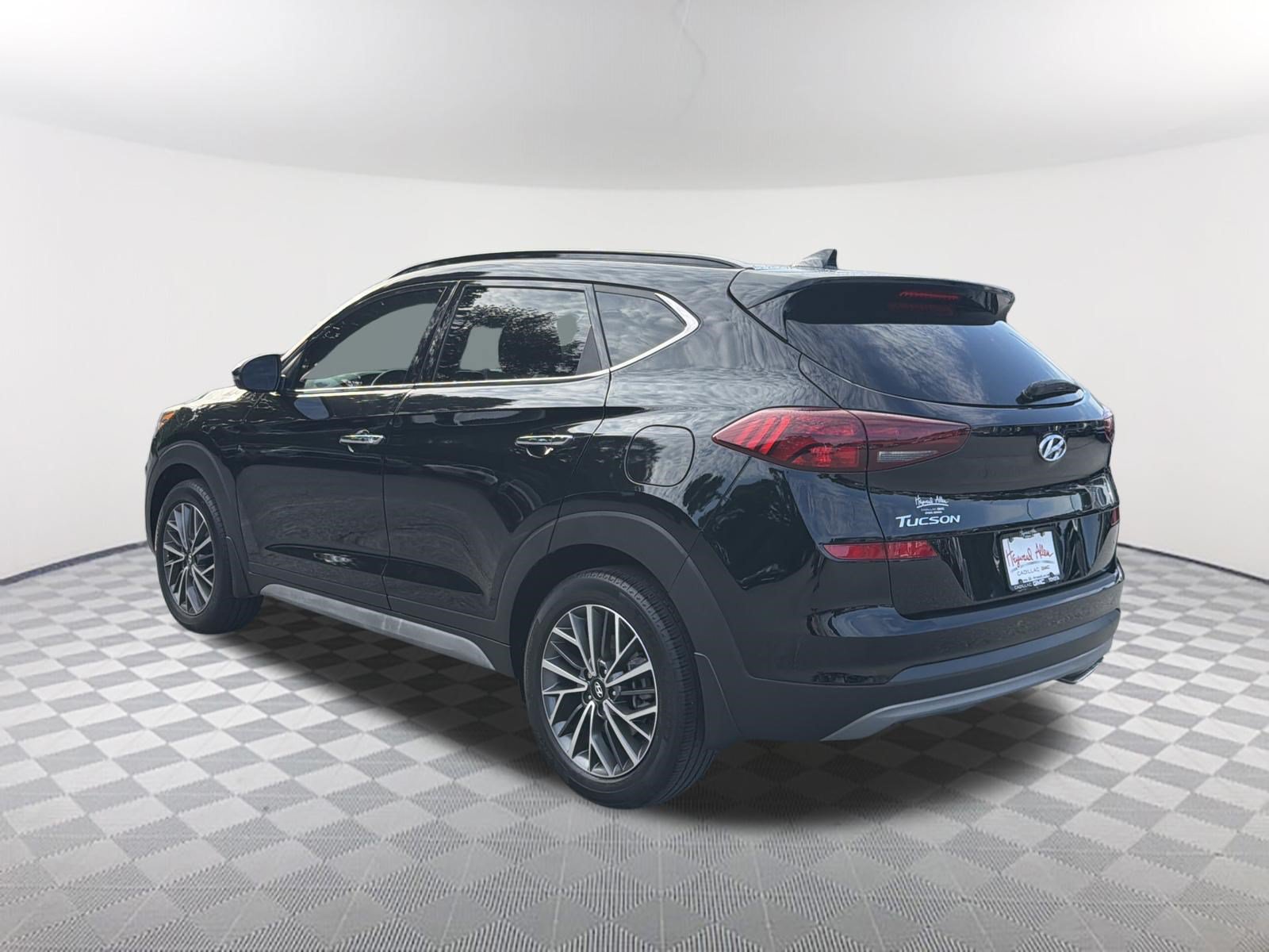 Used 2021 Hyundai Tucson Ultimate w/ Cargo Package FWD image 8
