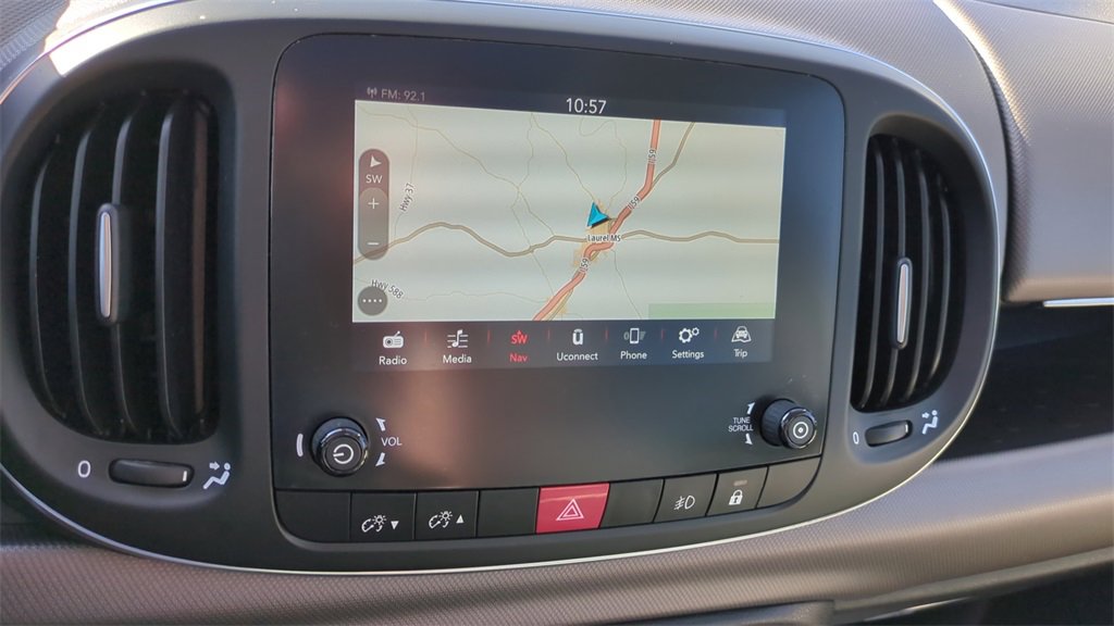 Used 2018 FIAT 500L Lounge image 18