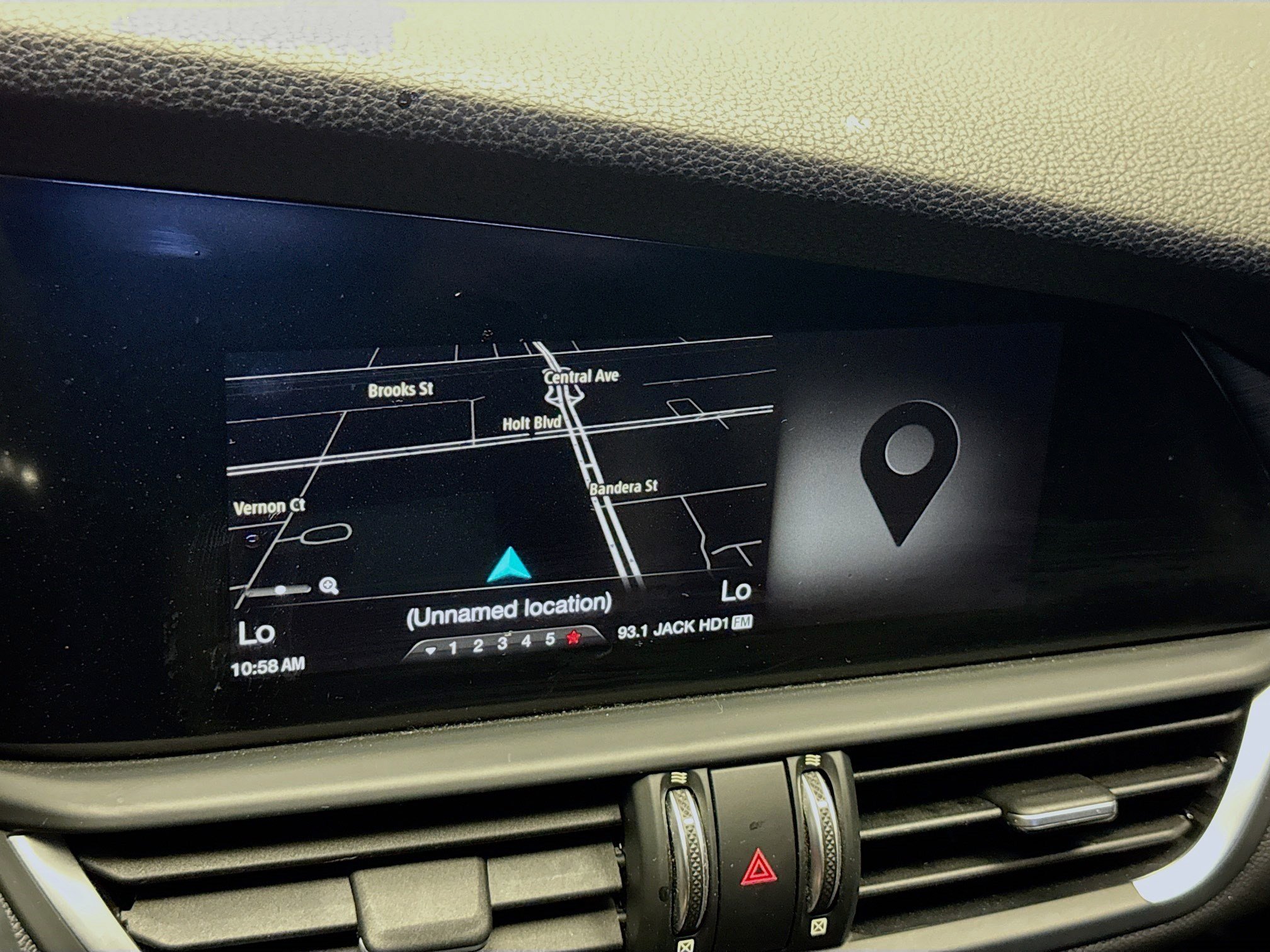 Used 2018 Alfa Romeo Giulia RWD image 9