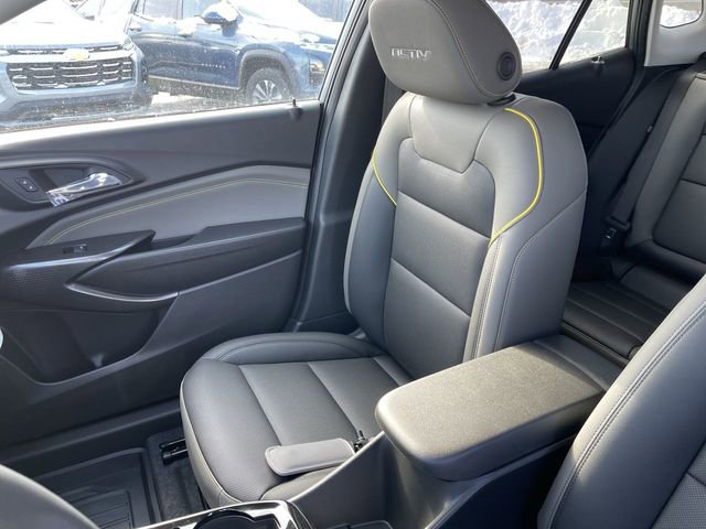 New 2026 Chevrolet Trax ACTIV w/ Sunroof Package image 24