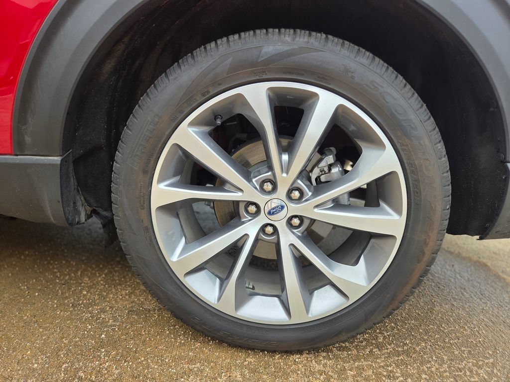 Used 2025 Ford Explorer Platinum w/ Ultimate Package RWD image 37