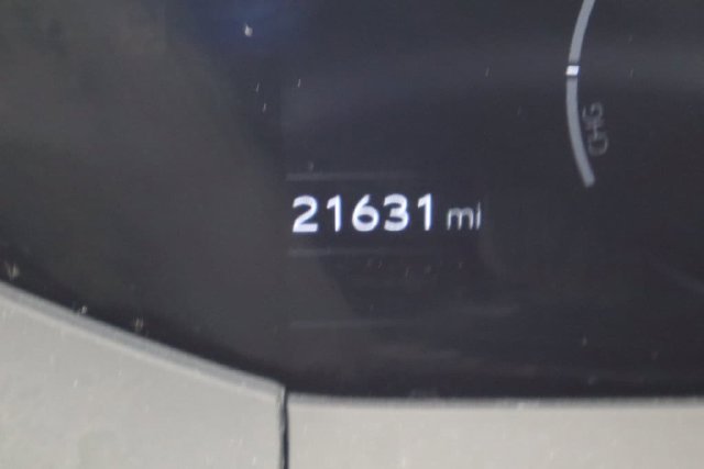 Used 2025 Toyota Prius LE FWD image 41