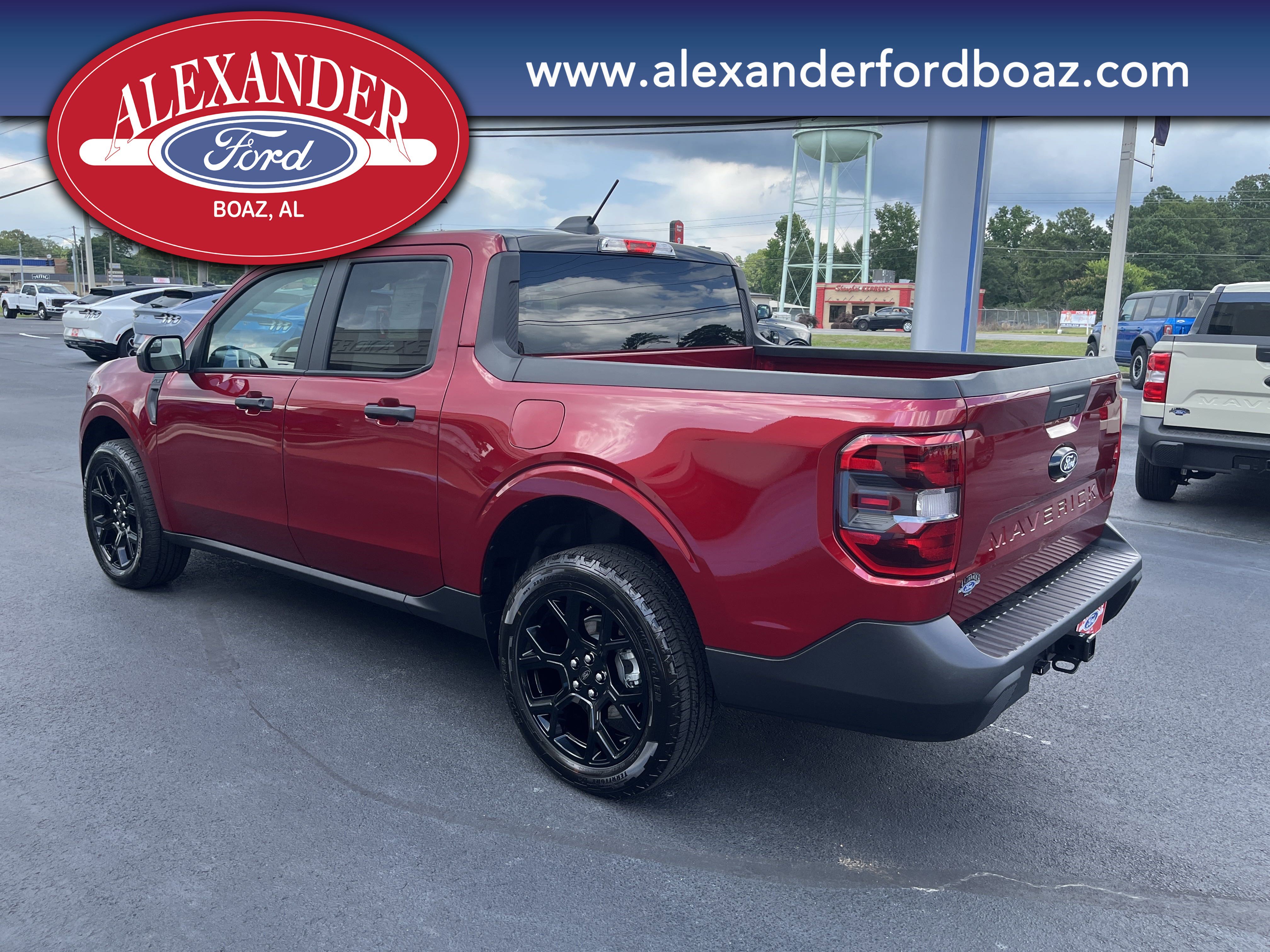 New 2025 Ford Maverick XLT w/ XLT Luxury Package image 2