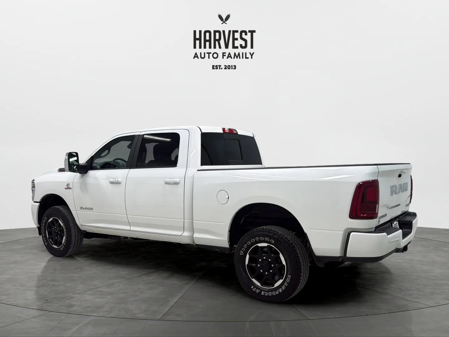 Used 2026 RAM 2500 Laramie AWD/4WD image 3