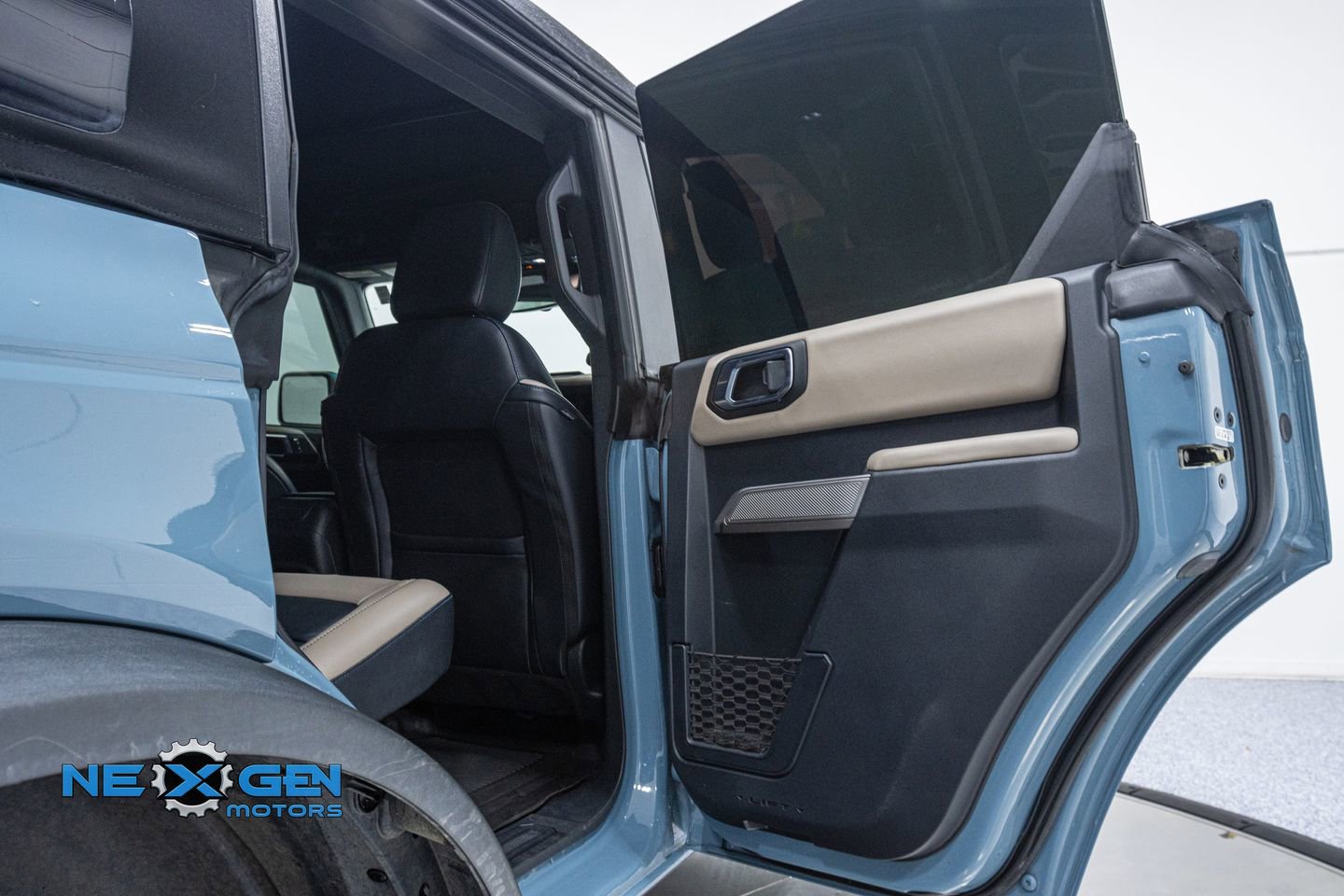 Used 2022 Ford Bronco Wildtrak image 32