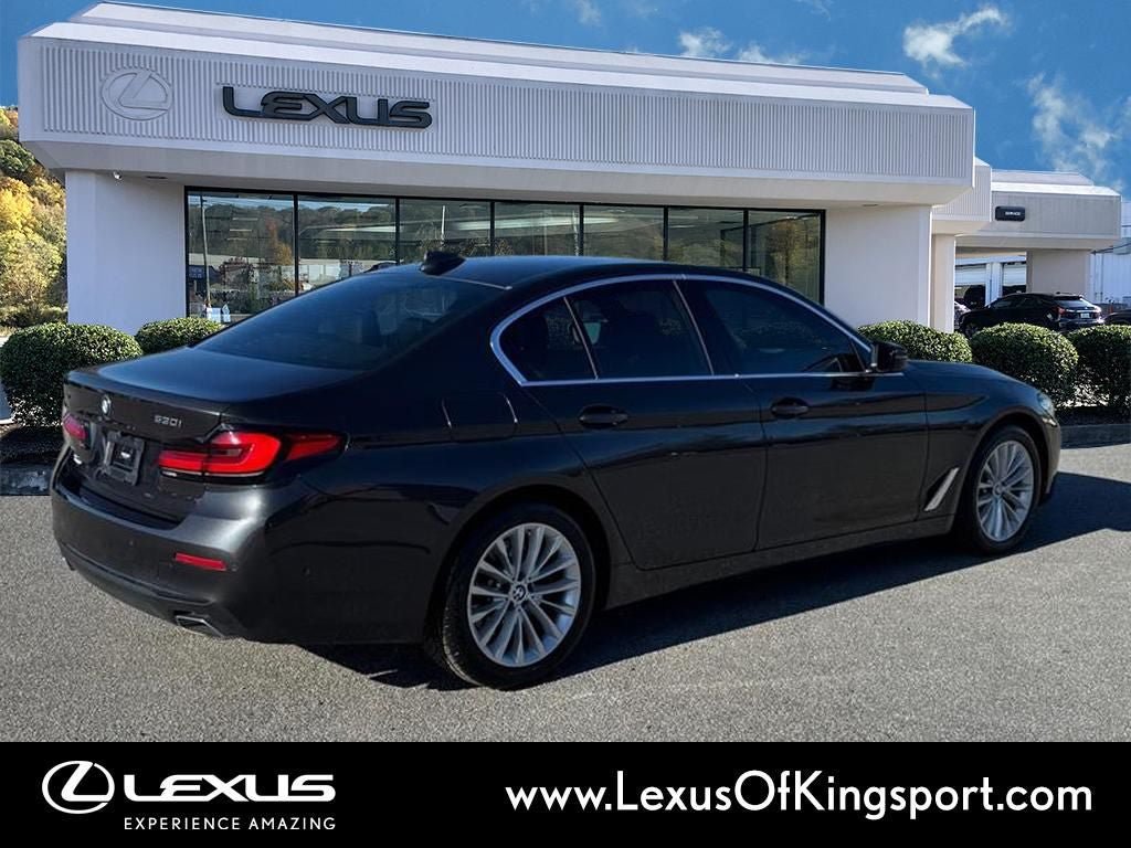 Used 2021 BMW 530i xDrive w/ Premium Package AWD/4WD video 5