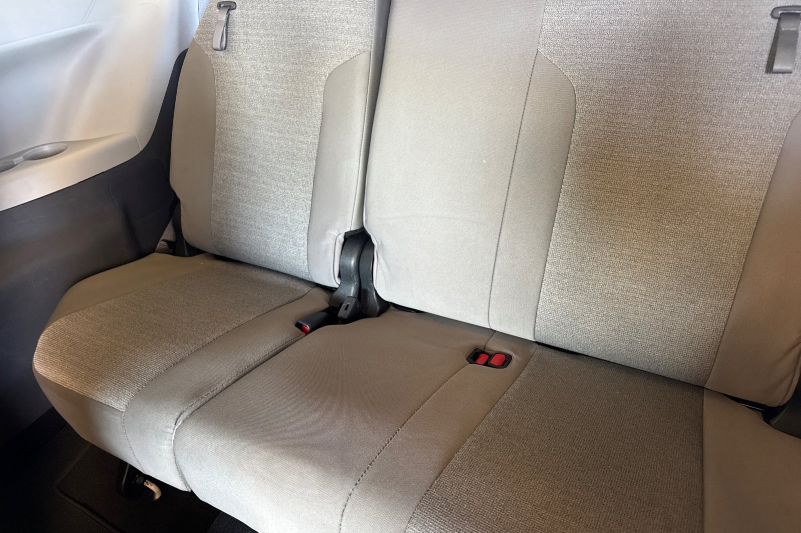 Certified 2024 Toyota Sienna LE AWD/4WD image 19