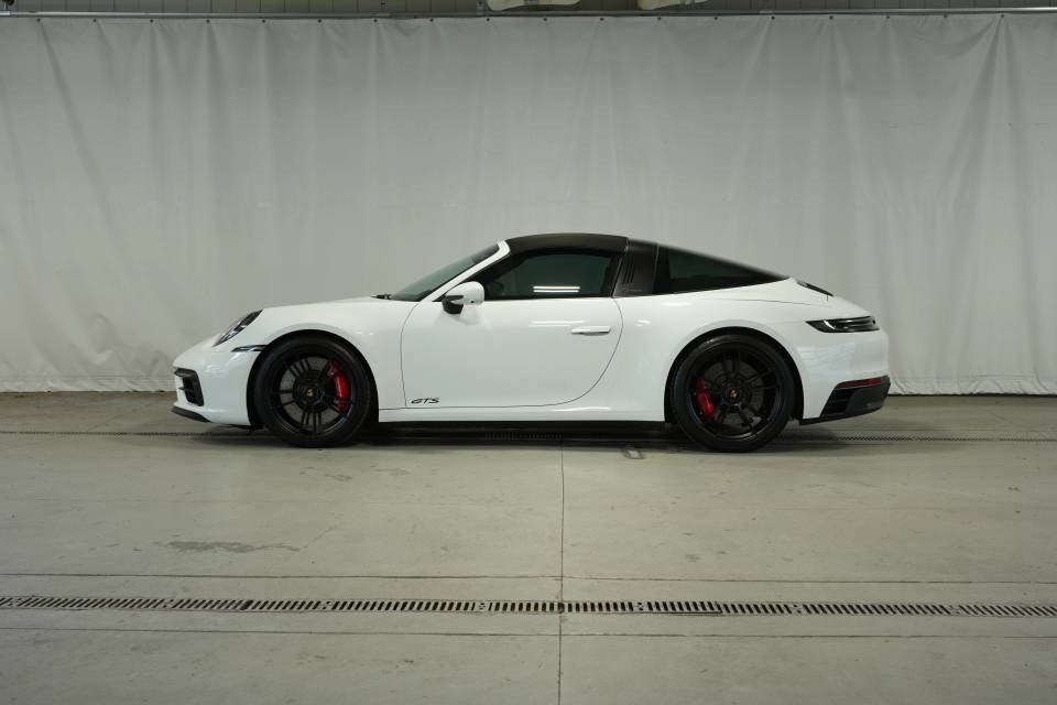 Used 2023 Porsche 911 Targa 4 GTS image 2