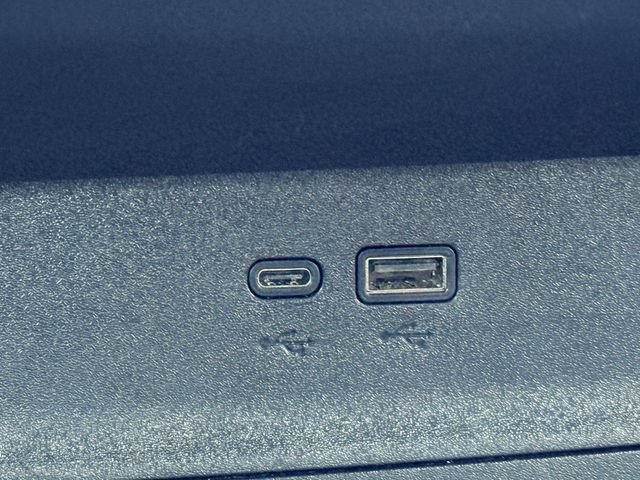 Used 2025 Chevrolet Equinox LT FWD image 29
