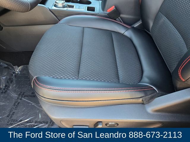 New 2025 Ford Escape ST-Line w/ Tech Pack #1 image 18