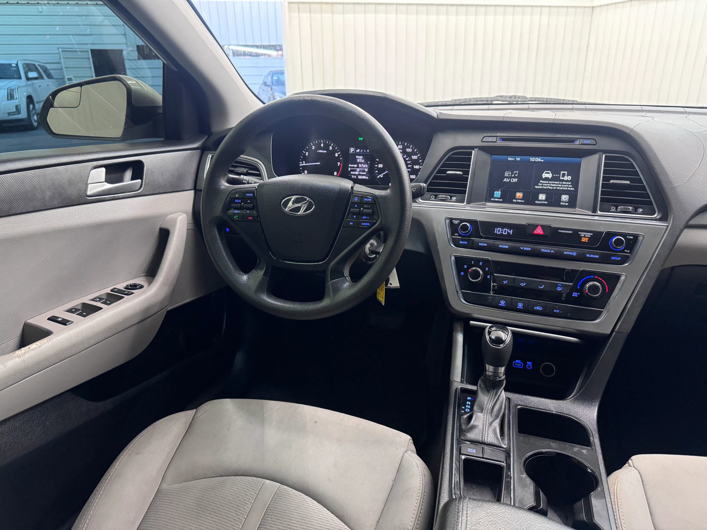 Used 2016 Hyundai Sonata SE FWD image 14