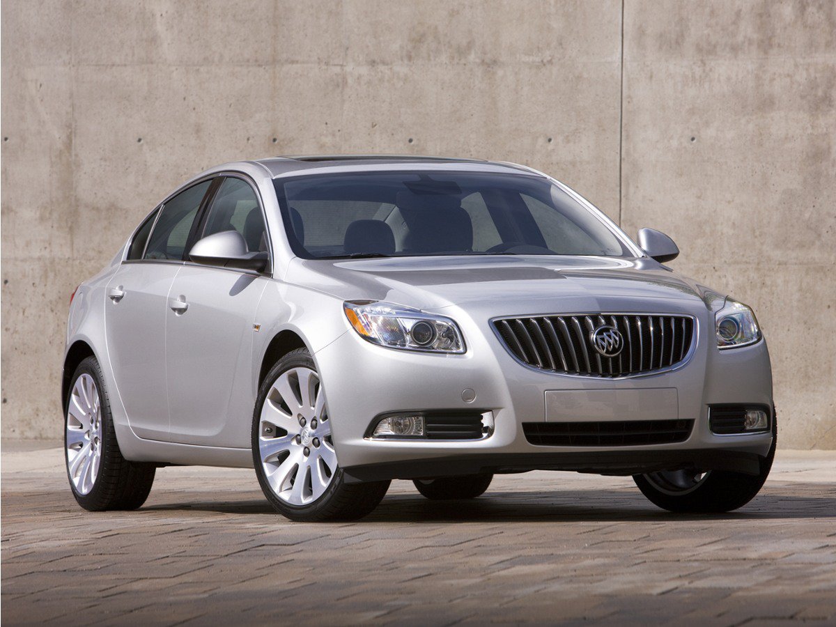 Used 2013 Buick Regal Premium FWD image 1