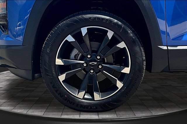 New 2027 Chevrolet Equinox RS w/ Safety and Technology Package FWD image 13