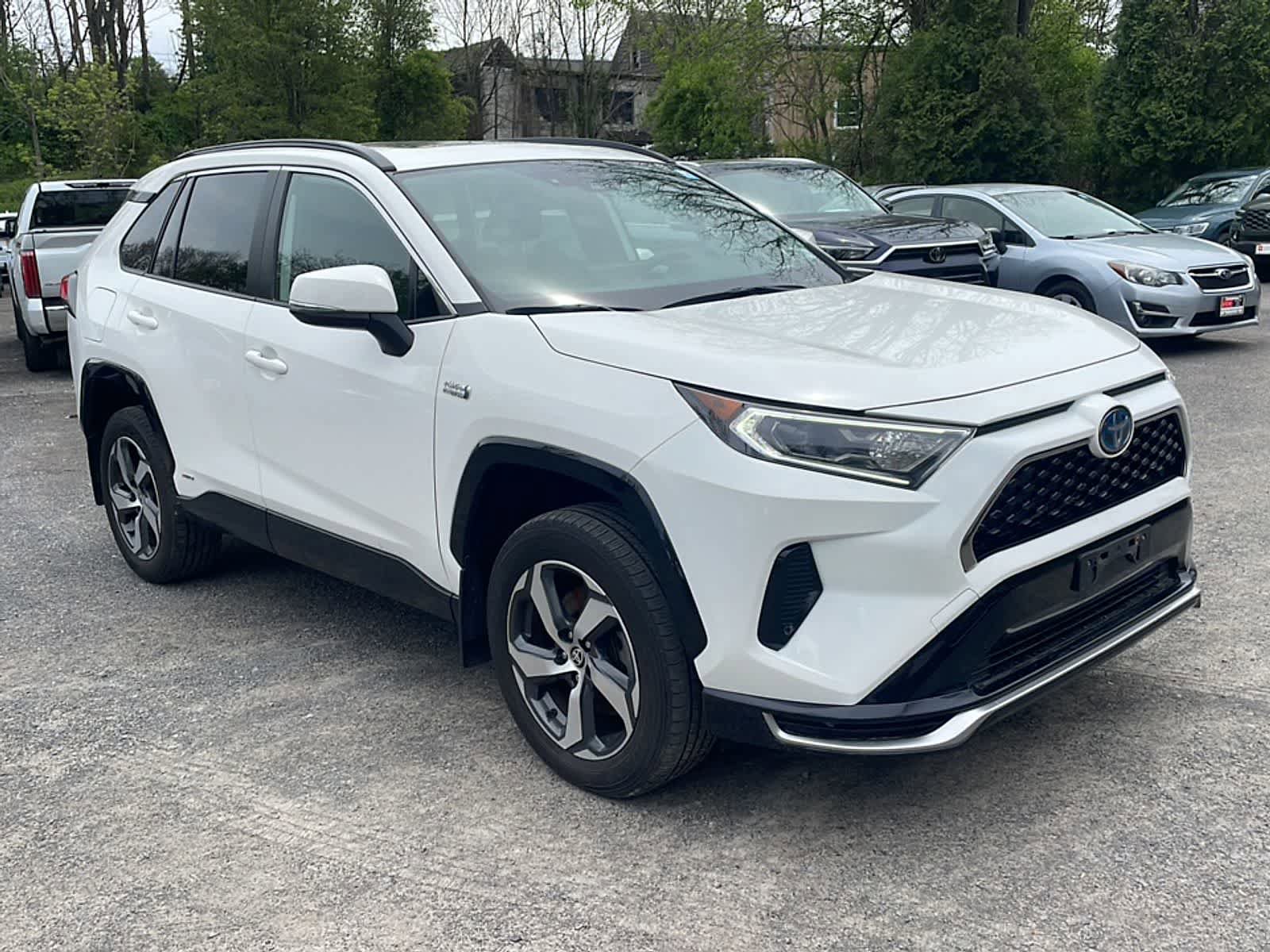 Used 2021 Toyota RAV4 SE w/ Weather & Moonroof Package AWD/4WD image 11