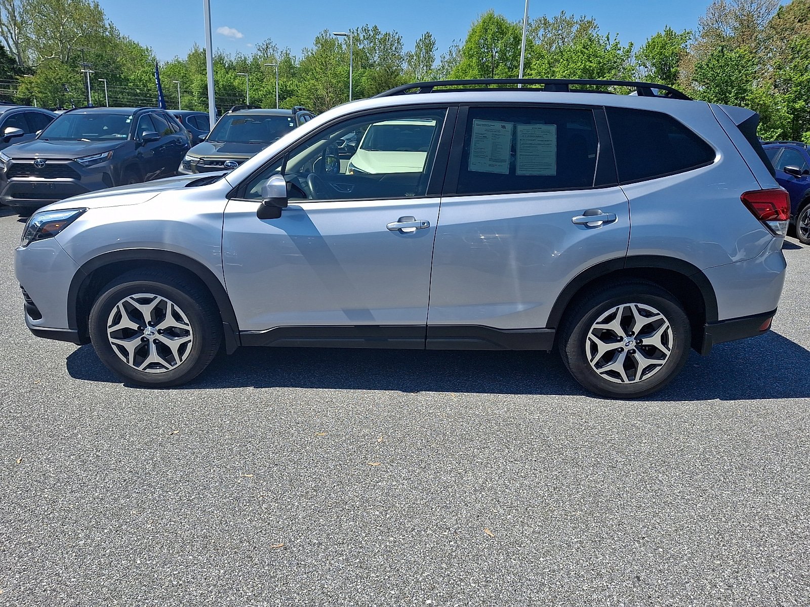 Certified 2023 Subaru Forester Premium AWD/4WD image 8