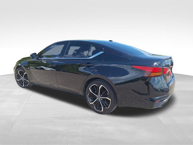 Certified 2024 Nissan Altima 2.5 SR w/ SR Premium Package FWD image 6
